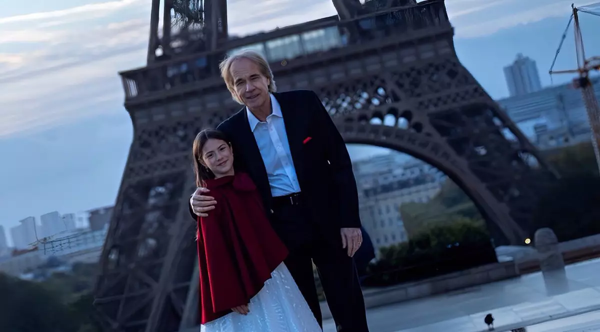 Cine este Miriam Alice Vultur, fetița de 10 ani care a filmat un videoclip cu Richard Clayderman: „Este un vis împlinit"