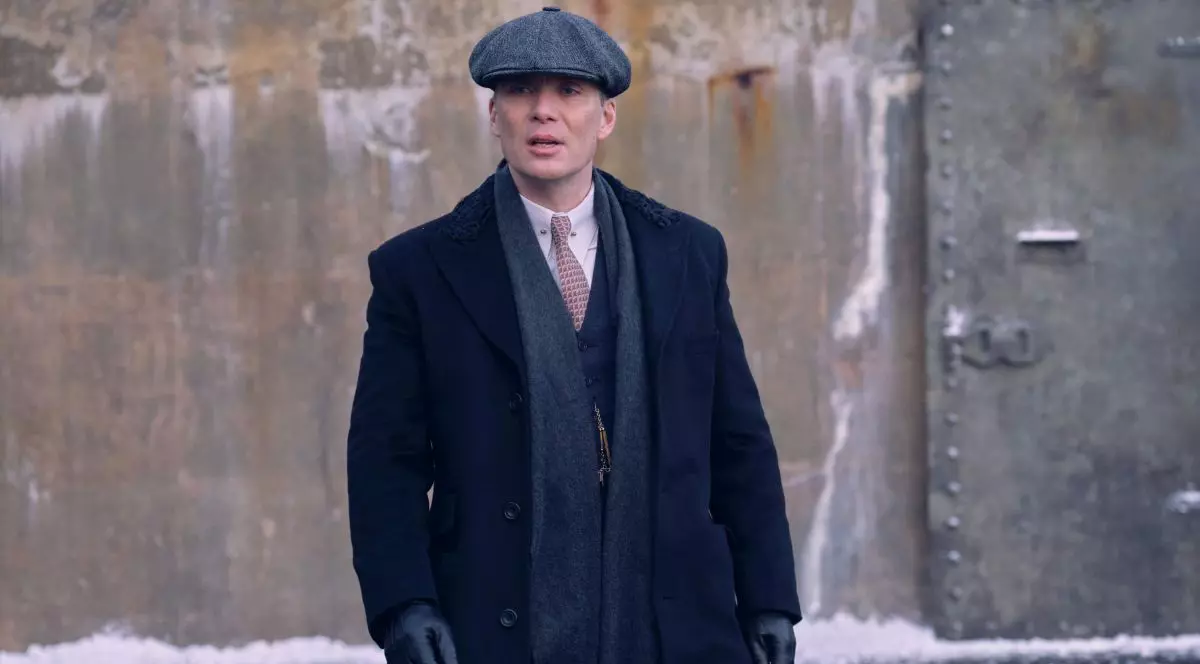 Cillian Murphy în rolul lui Tommy Shelby din „Peaky Blinders”