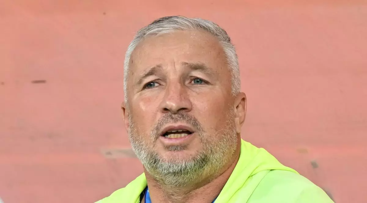 Dan Vasile Petrescu reacționează la meciul de fotbal dintre FCSB si CFR Cluj, din cadrul Play off-ului Superligii Superbet, desfasurat pe Arena Nationala din Bucuresti, duminica 20 aprilie 2025. © FOTO:Razvan Pasarica/SPORT PICTURES