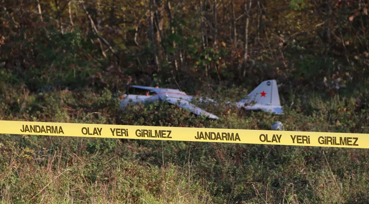 Dronă rusească Orlan 10, găsită în apropiere de orașul turc Izmit Foto: Profimedia