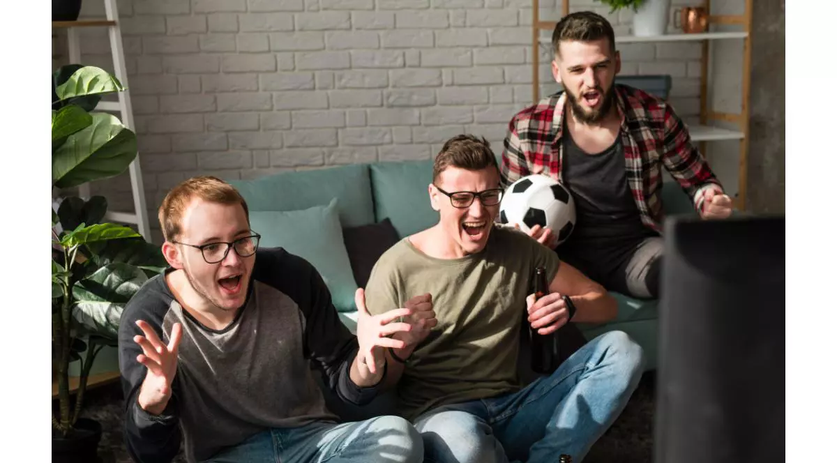 Motivele pentru care fotbalul românesc este atât de urmărit la TV