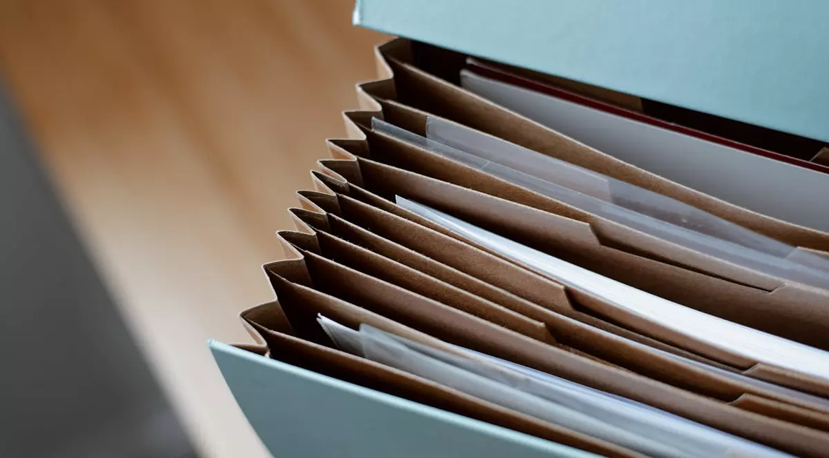 Cum să menții ordine în documente printr-un sistem bine organizat