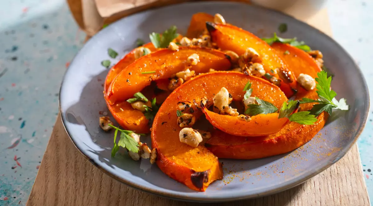 Sănătatea pielii și echilibrul hormonal – cum sprijină uleiul de luminița nopții organismul?