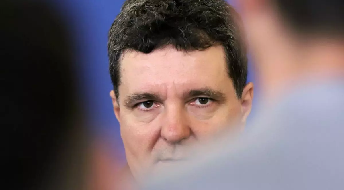 Fața lui Nicușor Dan, ușor neclară în partea dreaptă, jos, 26 august 2025