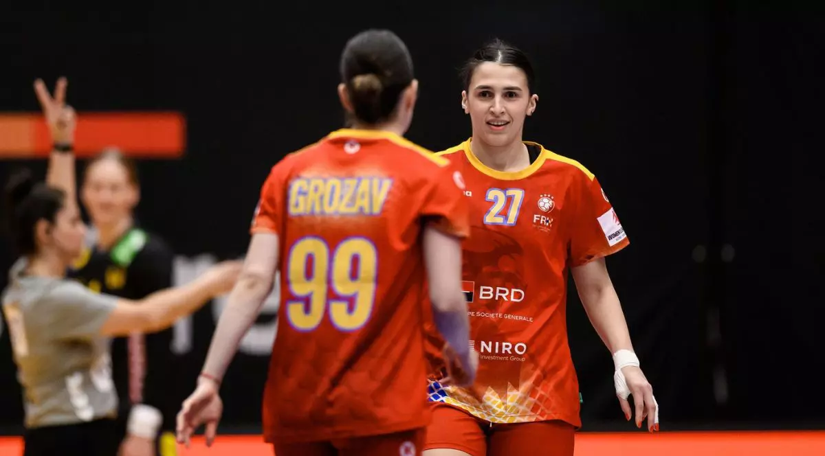 250306 Sorina Maria Grozav and Lorena Gabriela Ostase of Romania during the international friendly handball match between Sweden and Romania on March 6, 2025 in Nyköping.,Image: 972922628, License: Rights-managed, Restrictions: Sweden, Norway, Finland and Denmark must be OUT, Model Release: no