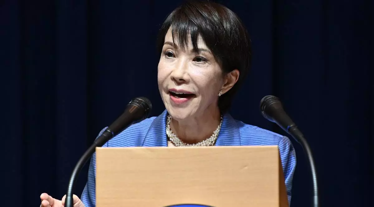 Prim-ministrul Japoniei, Sanae Takaichi, vorbește la o conferință de presă