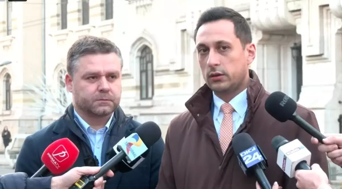 Vlad Gheorghe se retrage din cursa pentru Primăria Capitalei în favoarea lui Ciprian Ciucu