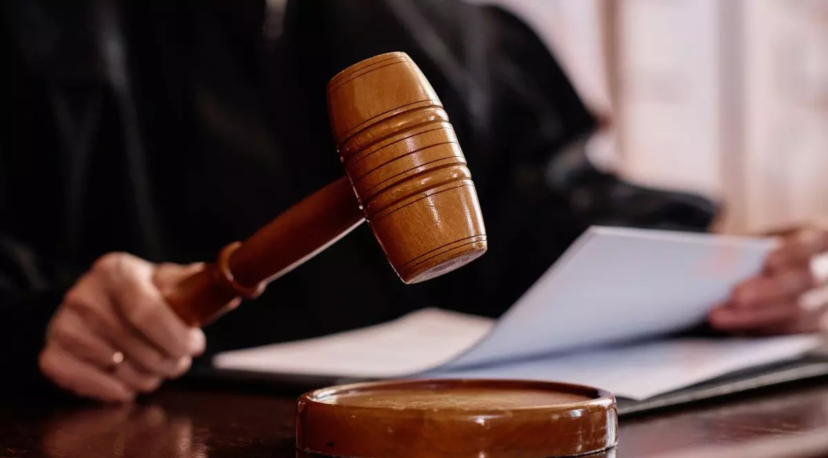 Judecătoarea Olimpiea Crețeanu de la Curtea de Apel București urmează să dea verdictul în dosarul judecătorilor CCR, Dacian Dragoș și Mihai Busuioc