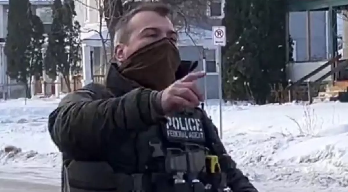 Jonathan Ross,a agentul Serviciului de Imigrare și Control Vamal (ICE) care a împușcat-o pe Renee Good