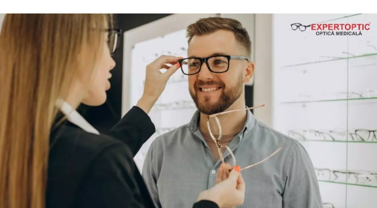 Aproape toți tinerii vor deveni miopi până în 2050, avertizează specialiștii: „Mai mult de jumătate din populația lumii va suferi”