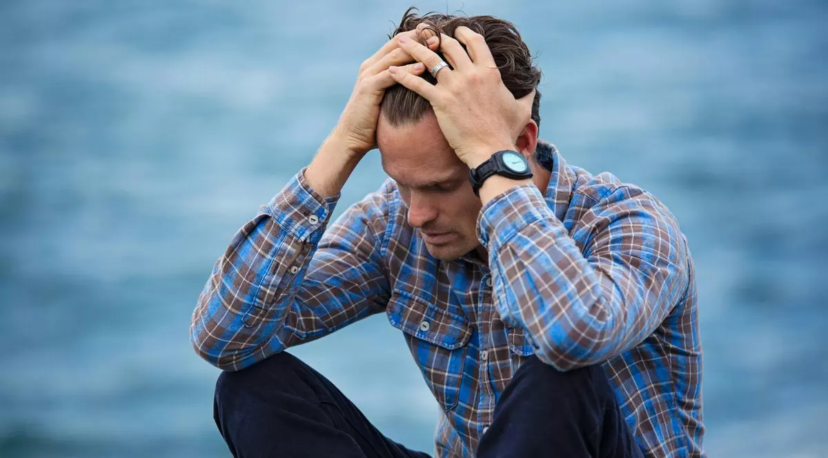 Depresia mascată: când totul pare bine, dar ceva e profund în neregulă