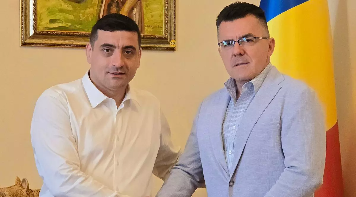 Marian Simion și Dan Dungaciu își strâng mâna. Foto Wikipedia.org