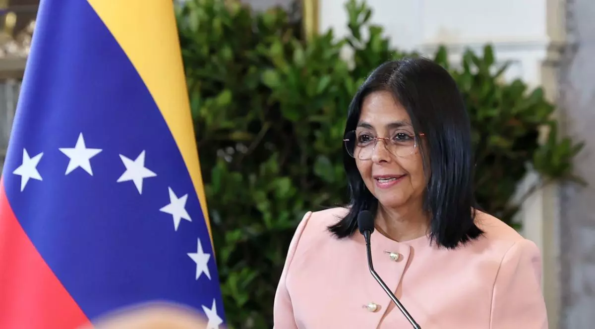 Delcy Eloína Rodríguez Gómez răspunde întrebărilor în timpul unei conferințe de presă la Caracas, Venezuela