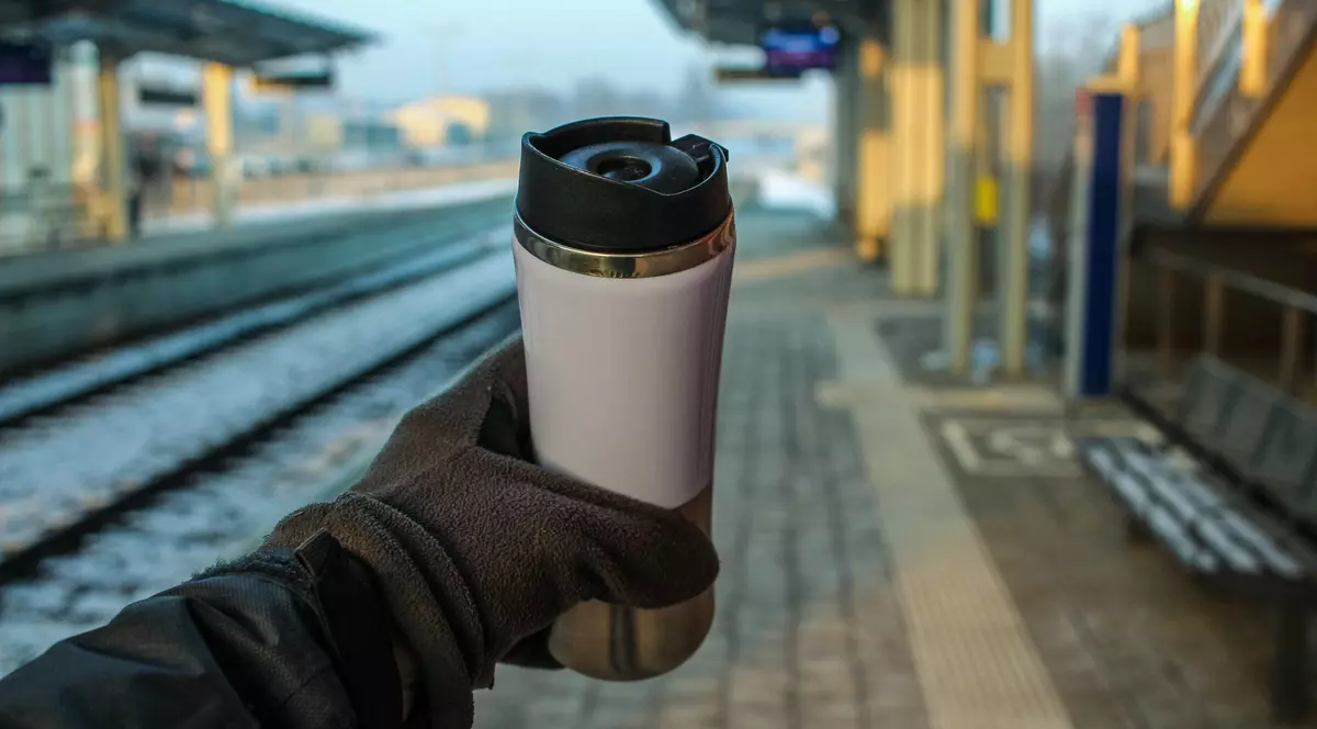 Un bărbat a murit după ce a folosit 20 de ani același termos, în Taiwan. Ce s-a întâmplat