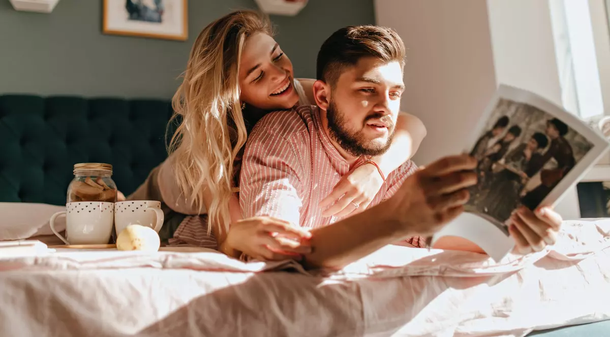 Cum să îți recapeți energia în fiecare dimineață fără să depinzi de cofeină