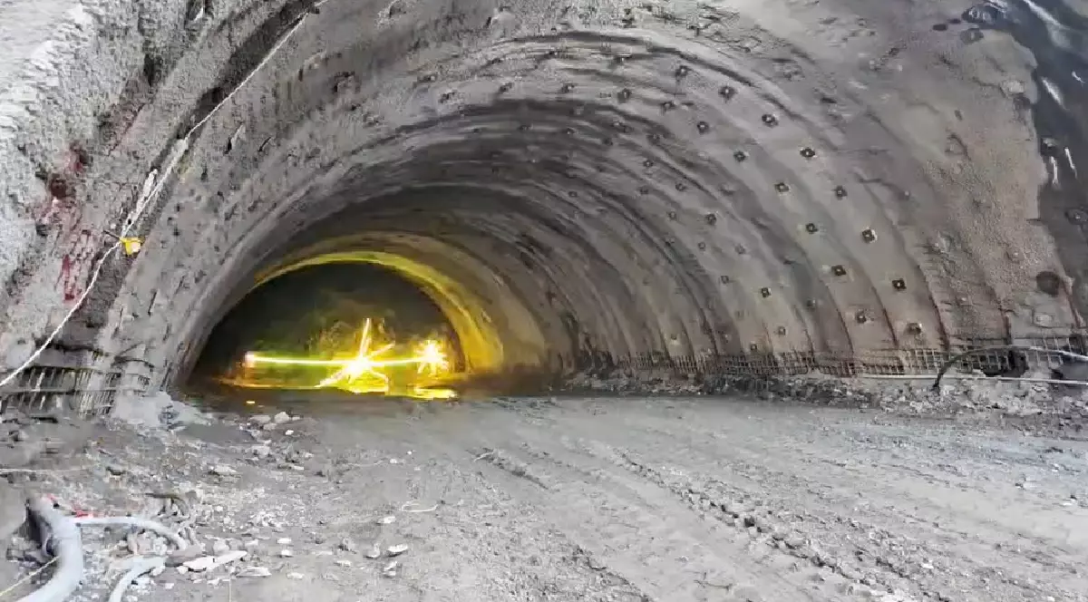 Detonare la tunelul Robești, județul Vâlcea, din Secțiunea 2 a Autostrăzii Sibiu-Pitești