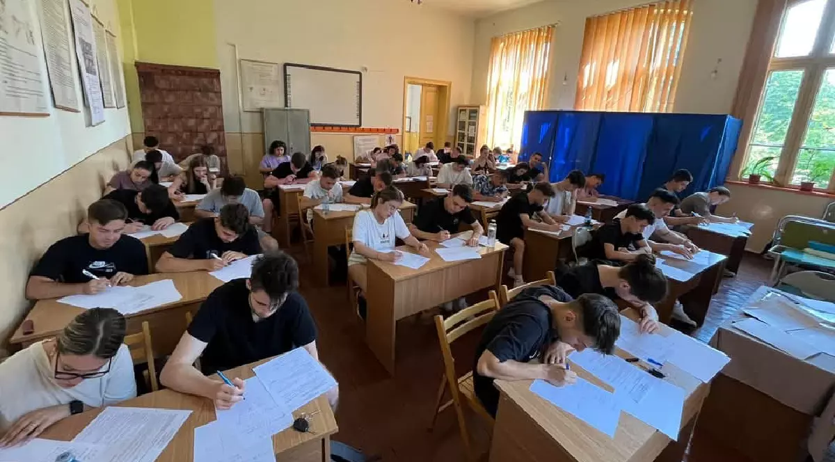 Elevii lui Mihail iordache în timpul unei testări, 13 iunie 2024