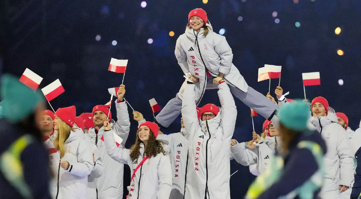 Jocurile Olimpice de iarnă Milano Cortina 2026 Delegația Poloniei (POL), 6 FEBRUARIE 2026: Ceremonia de deschidere a Jocurilor Olimpice de iarnă Milano Cortina 2026 la Stadionul Olimpic Milano San Siro din Milano, Italia.