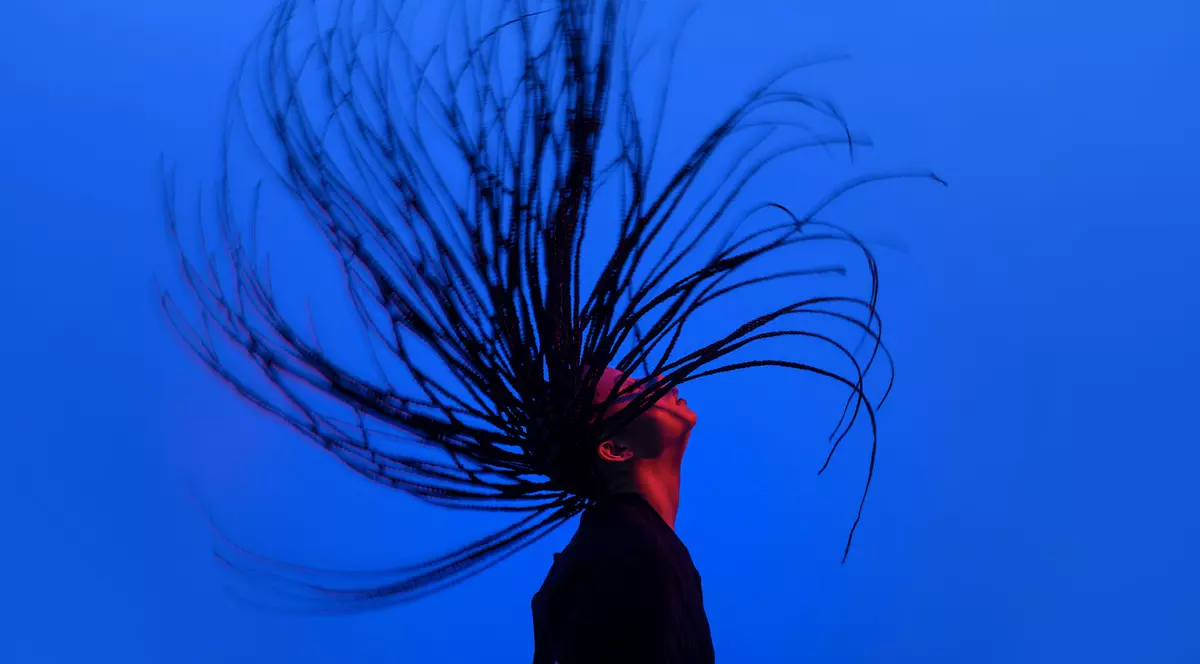 La ce să te aștepți când iei bilete la un performance modern