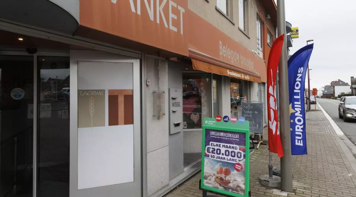 Brutăria din Zingem, Kruisem, Belgia unde un grup de jucători a câștigat la loteria Euromillions, duminică, 1 februarie 2026.