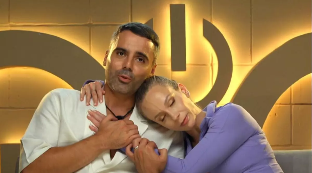 Cum i-a schimbat emisiunea „Power Couple România”, pe Sandra Izbașa și Răzvan Bănică. Detalii neștiute despre cei doi