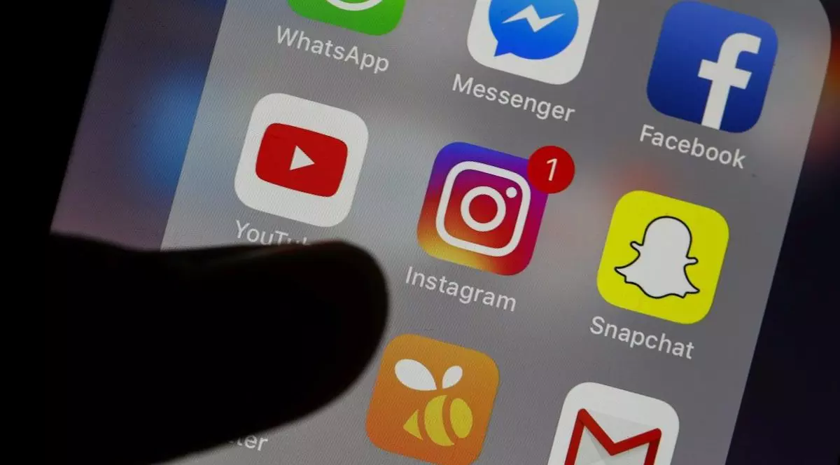 Și Spania va interzice accesul la rețelele sociale pentru copiii sub 16 ani