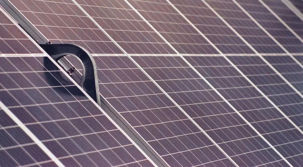 Strategii de finanțare pentru instalarea panourilor fotovoltaice în gospodăria ta