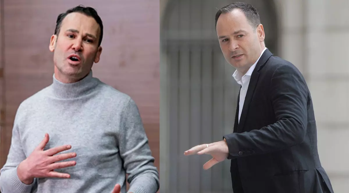 Fratii Robert si Ionuț Negoiță. Robert Negoita (stanga) este imbracat intr-o maleta gri si se exprima teatral, cu mana pe piept. Ionut Negoita (dreapta) este imbracat la costum si face un semn de calmare cu mana