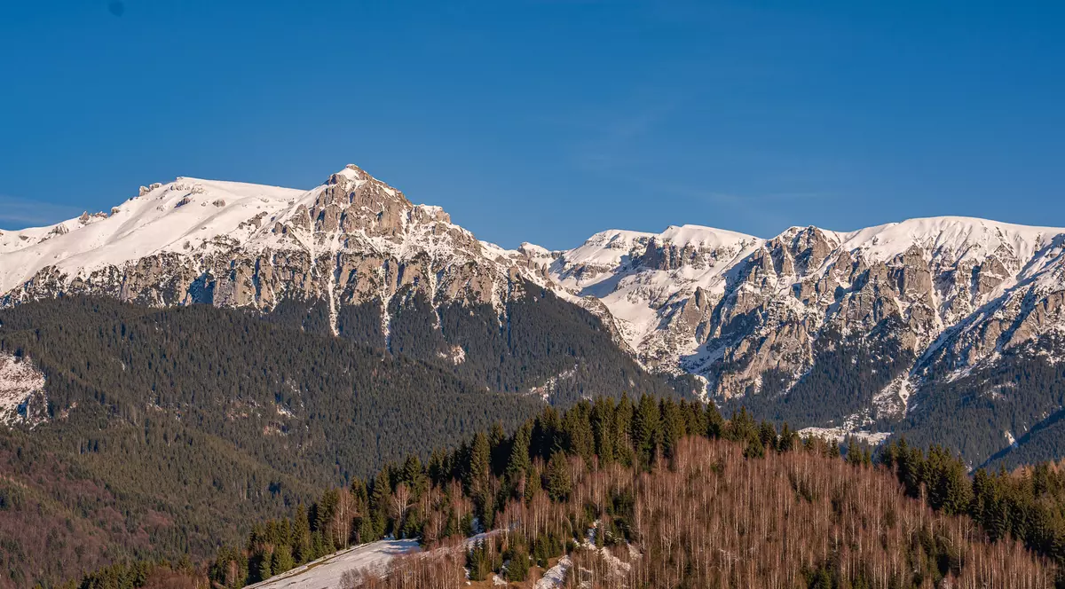 Cum surprinzi un peisaj perfect cu telefonul: fotograful Mihai Moiceanu testează HONOR Magic8 Pro în natură