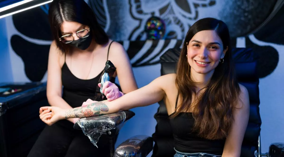 De ce se tatuează oamenii - simbolistica tatuajelor - Foto Shutterstock