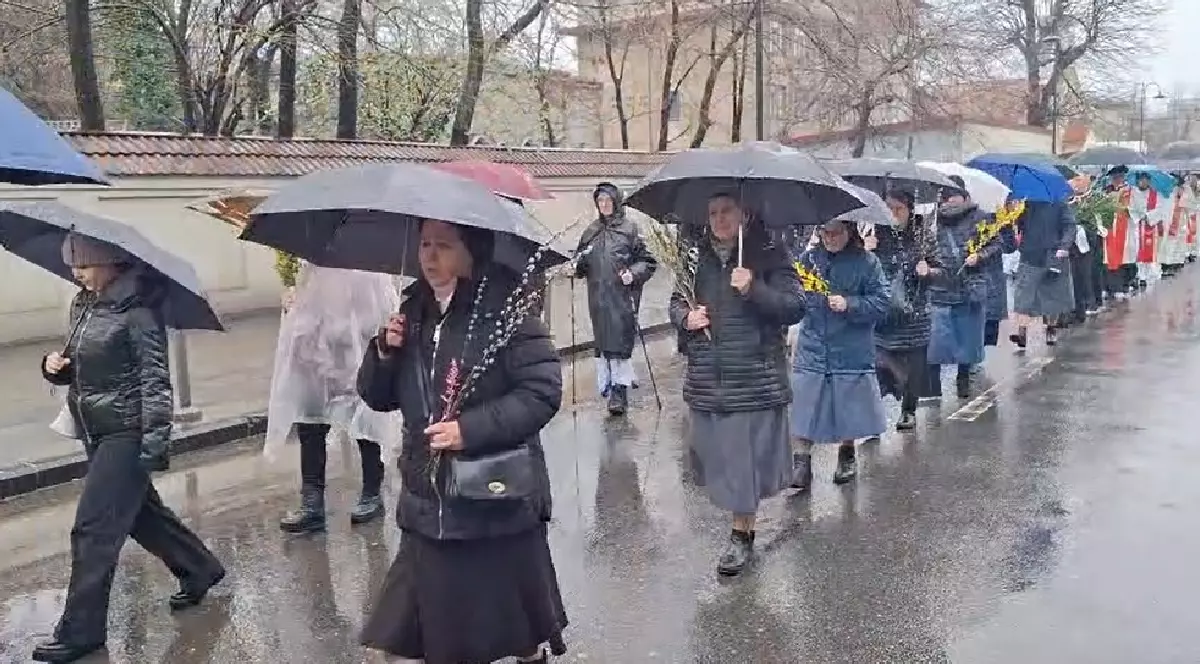 Sărbătoarea Floriilor a fost marcată printr-o procesiune