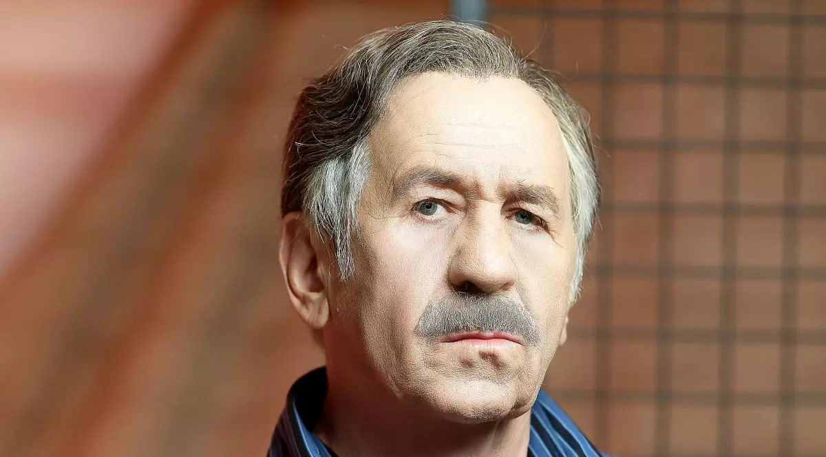 Actorul român George Mihăiță în serialul „Tătuțu”, difuzat de PRO TV și VOYO