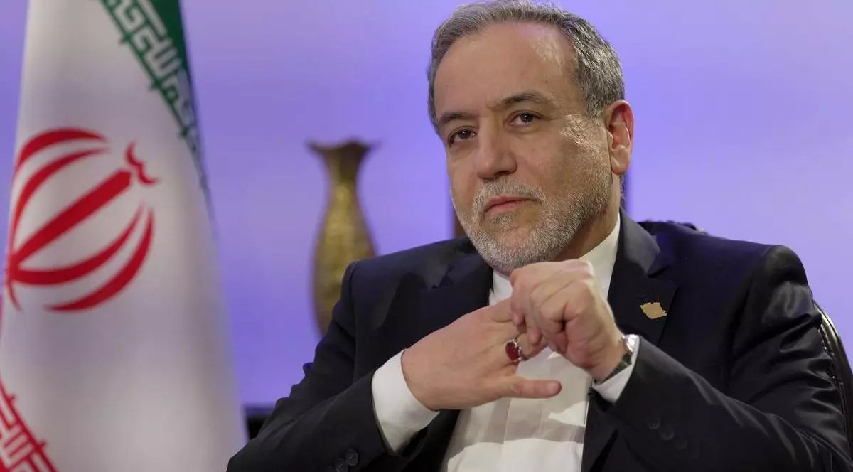 Ministrul iranian de externe, Abbas Araghchi, vorbește în timpul unui interviu. Imagine cu caracter ilustrativ.