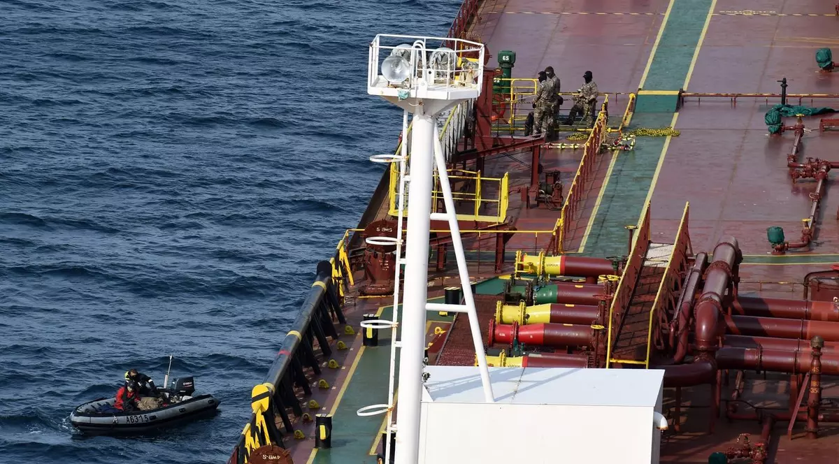 Soldați francezi la bordul unui petrolier rus confiscat. Imagine cu caracter ilustrativ Foto: Profimedia