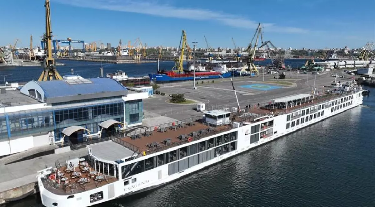 Nava fluvială de pasageri Viking Rinda