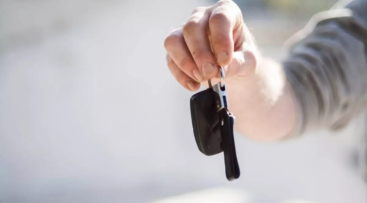 Libertatea de mișcare - avantajele unei rezervări online pentru rent a car