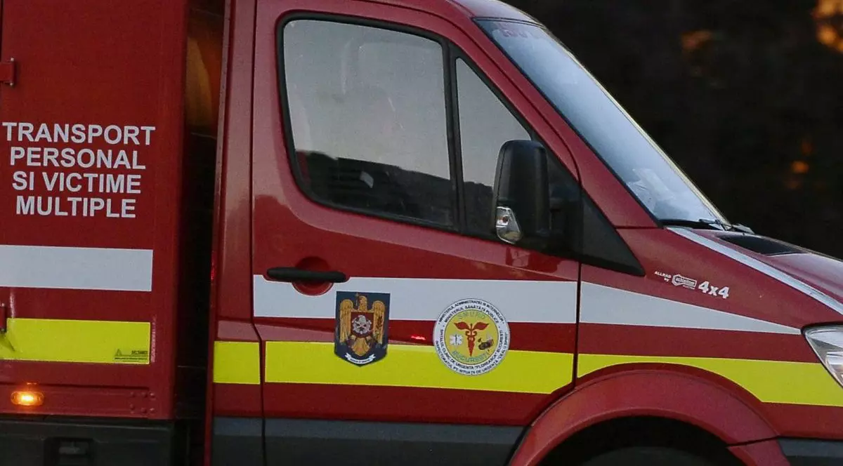 O ambulanta SMURD poate fi vazuta in Bucuresti.