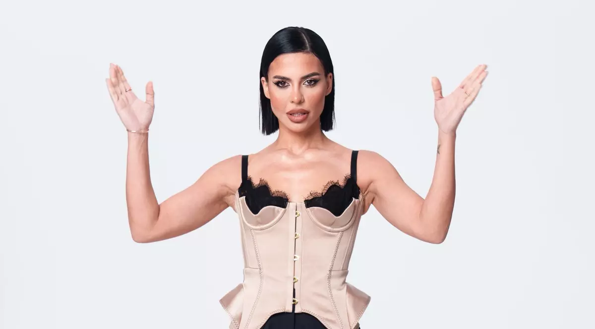 De ce nu a încercat Andreea Popescu să oprească valul de speculații apărute după divorț. Vedeta își asumă totul. „Să spun că nu este adevărat?”