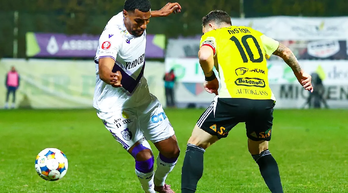 Un fotbalist de la FC Argeș și unul de la U Cluj, în duel direct