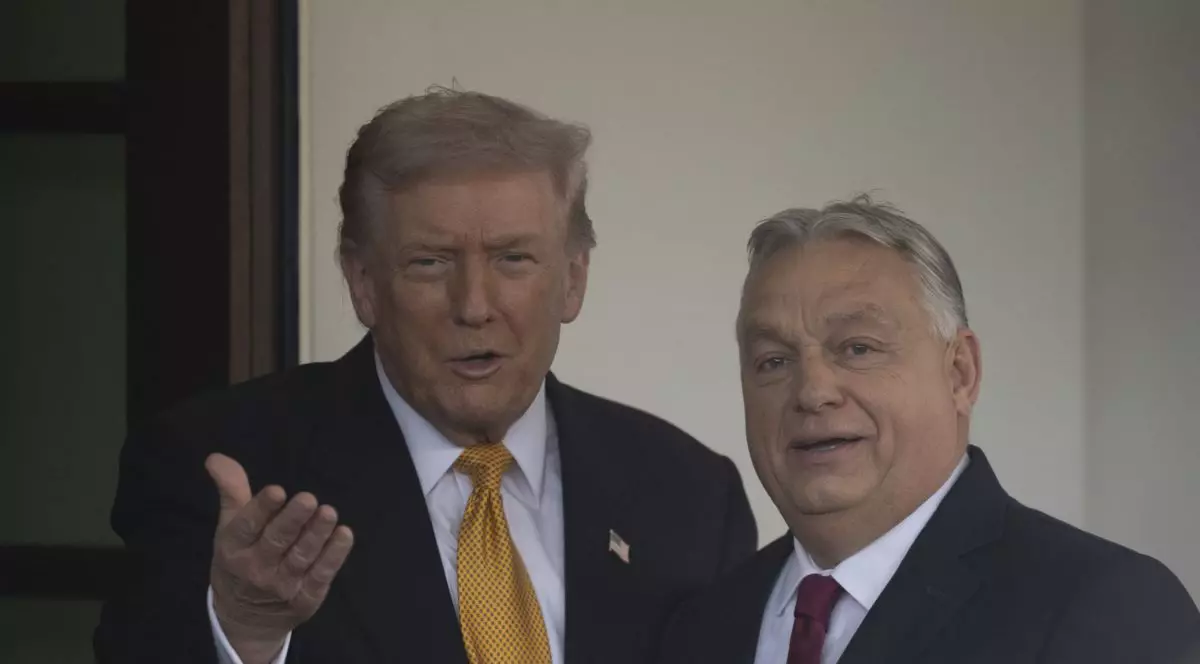 Donald TRump stă lângă Viktor Orban și îl invită în Casa Albă, Washington DC, SUA, 7 noiembrie 2025