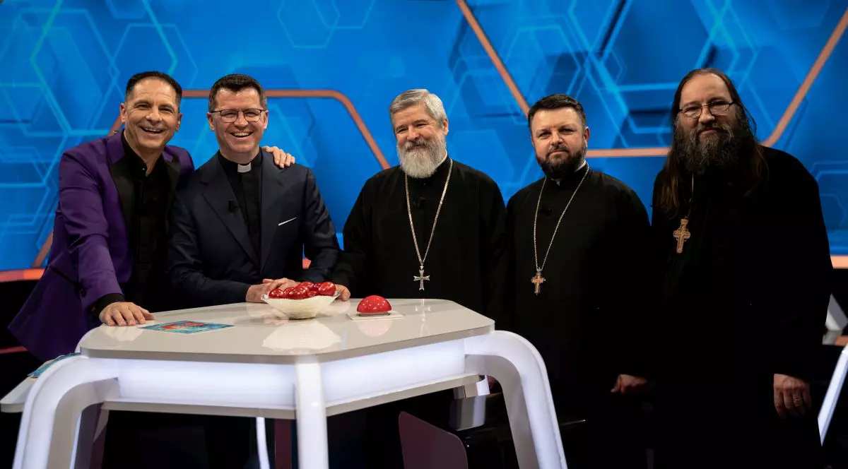 Vorbe de duh rostite de preoți în fața lui Dan Negru la „Jocul cuvintelor”, emisiune difuzată de Kanal D