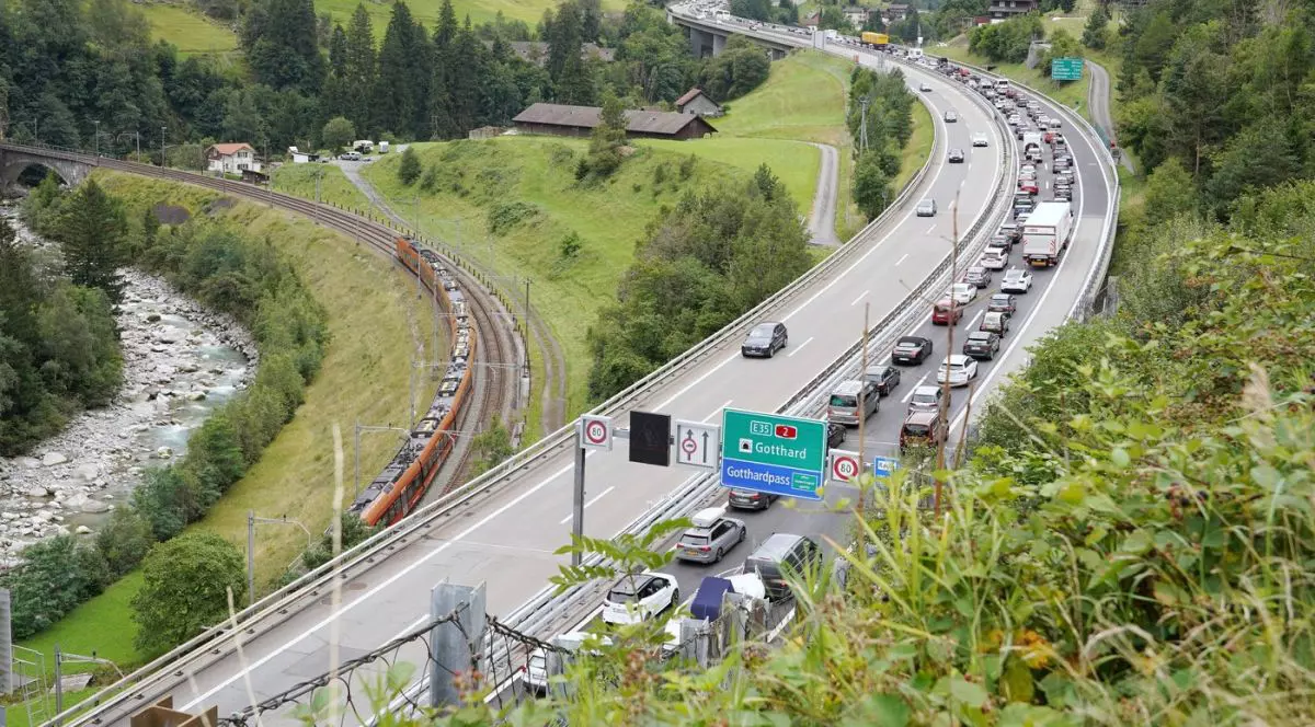 Ambuteiaj pe autostradă în Wassen, Elveția, 5 august 2023,