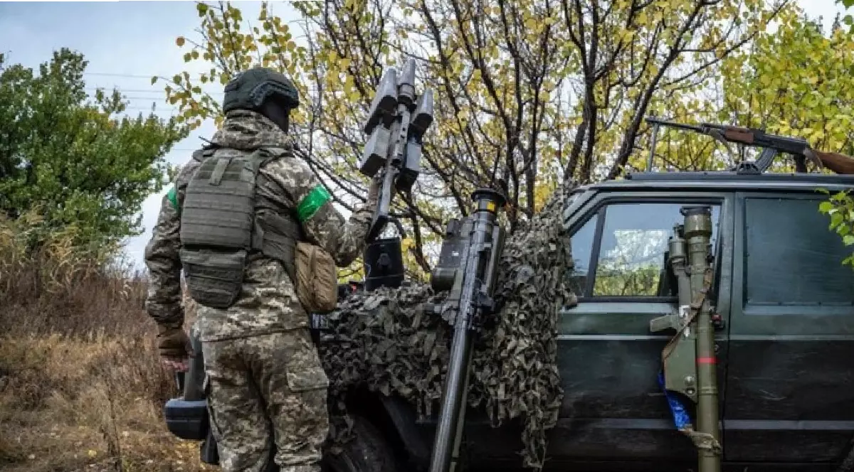 O escadrilă antiaeriană ucraineană păzește cerul deasupra Donețkului cu MANPADS (Sisteme Portabile de Apărare Aeriană