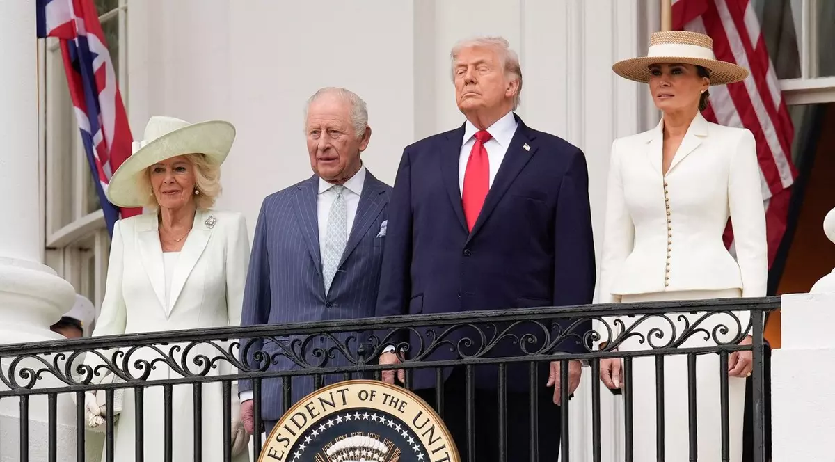 Regele Charles al III-lea și regina Camila, primiți la Casa Albă de Donald și Melania Trump Foto: Profimedia