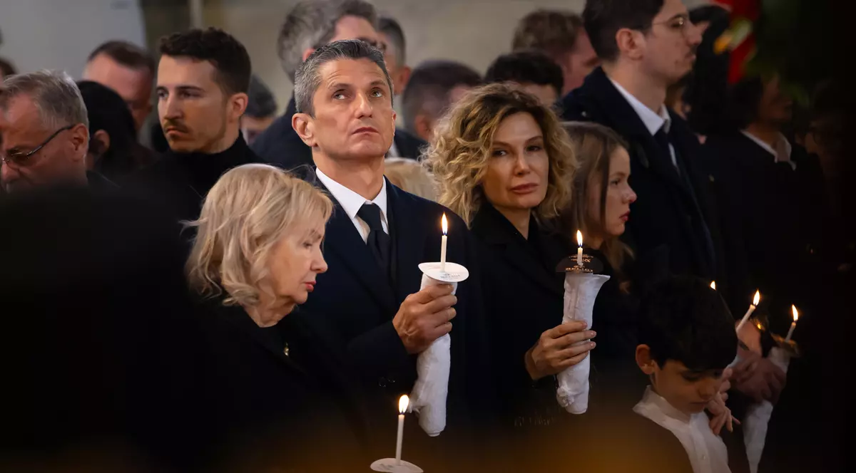 Slujba de înmormântare a lui Mircea Lucescu. Foto: Basilica