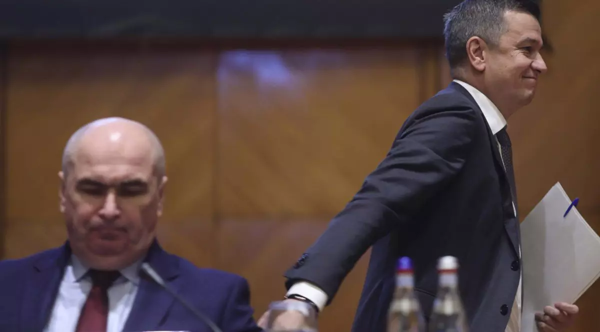 Sorin Grindeanu se depărtează de Ilie Bolojan.