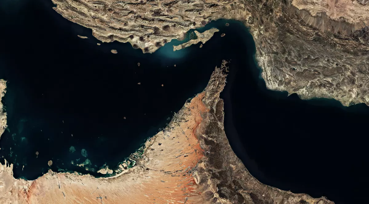 Strâmtoarea Ormuz văzută din satelit