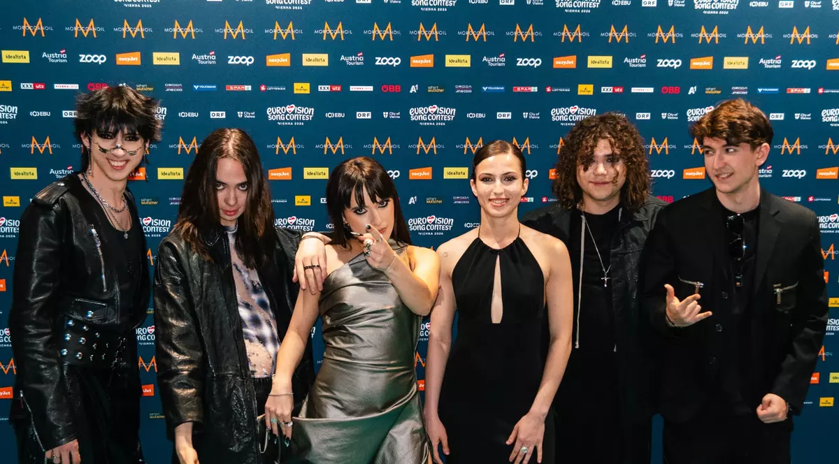 Alexandra Căpitănescu pe „Covorul Turcoaz”, la Eurovision Song Contest 2026, de la Viena (Austria)