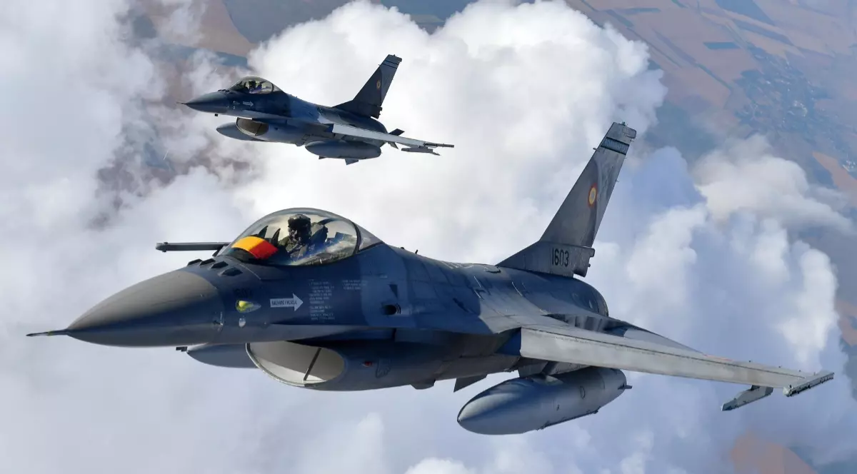 Două avioane de luptă F-16, ridicate pentru un exercițiu militar în Tulcea