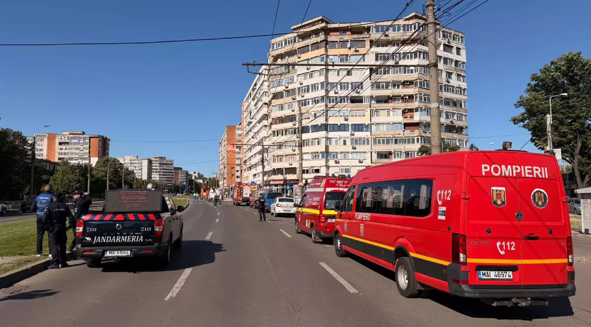 O dronă rusească a lovit un bloc din Galați. Foto: Andrei Avram